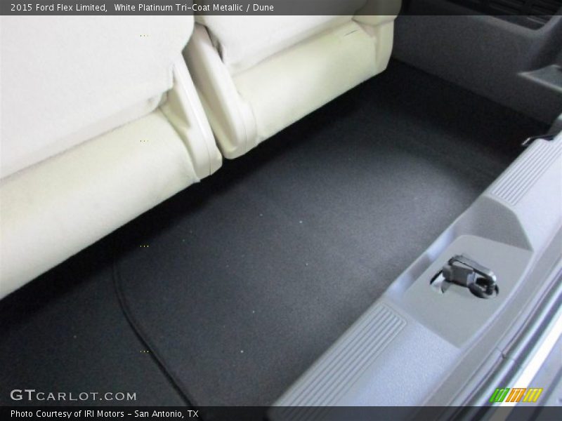White Platinum Tri-Coat Metallic / Dune 2015 Ford Flex Limited