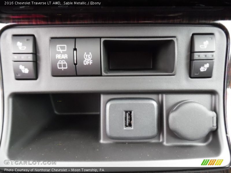 Sable Metallic / Ebony 2016 Chevrolet Traverse LT AWD