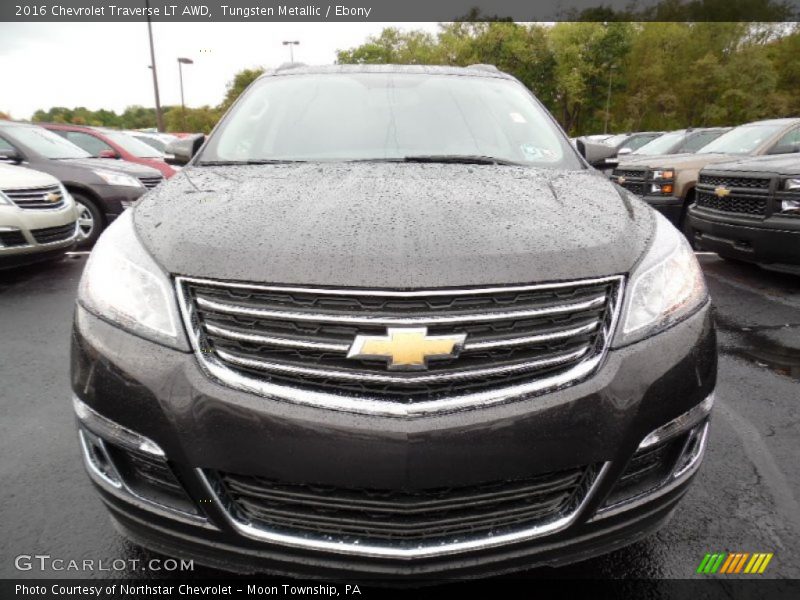 Tungsten Metallic / Ebony 2016 Chevrolet Traverse LT AWD