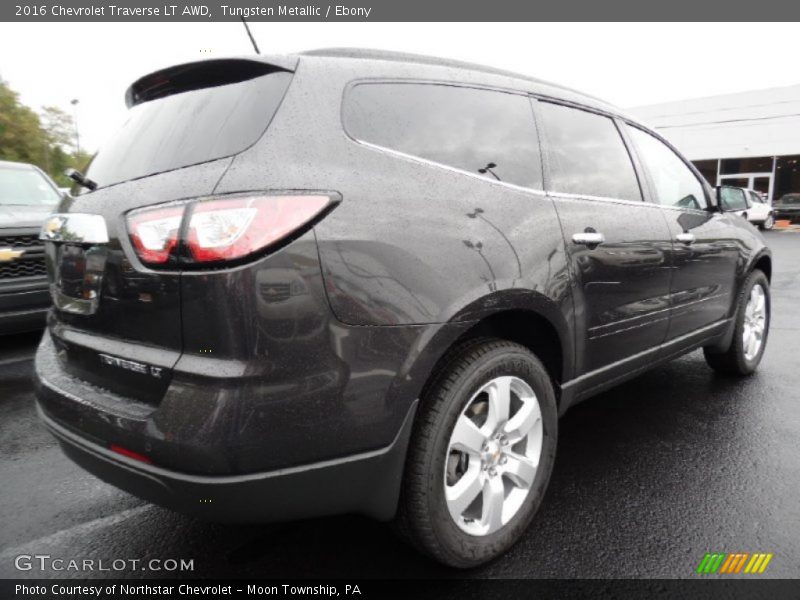Tungsten Metallic / Ebony 2016 Chevrolet Traverse LT AWD