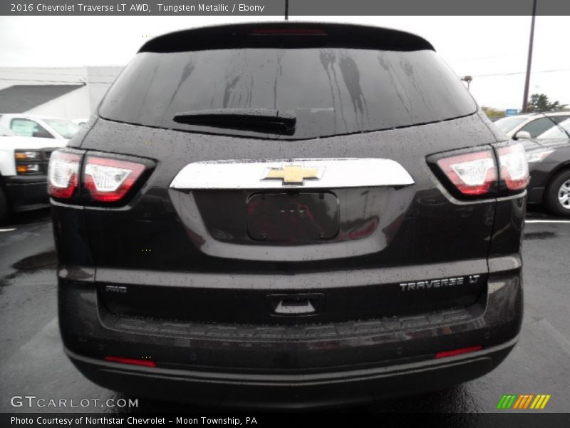 Tungsten Metallic / Ebony 2016 Chevrolet Traverse LT AWD