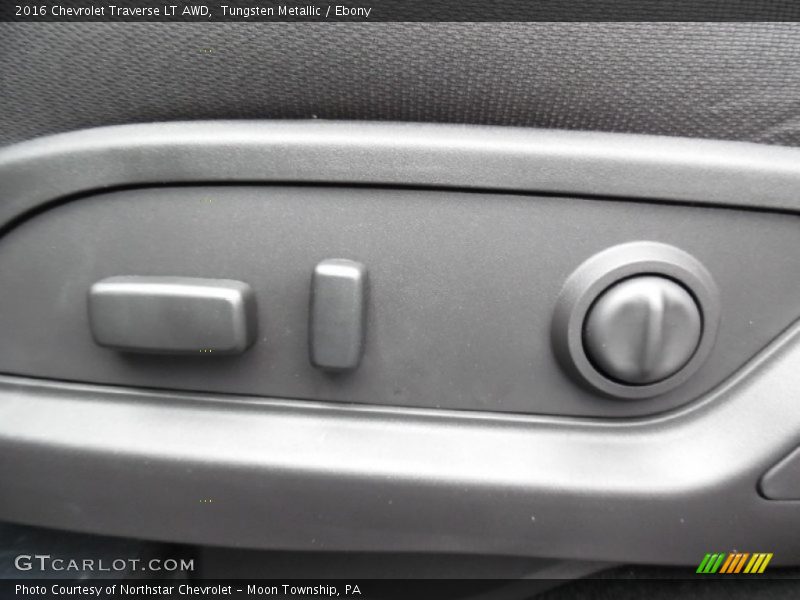 Tungsten Metallic / Ebony 2016 Chevrolet Traverse LT AWD