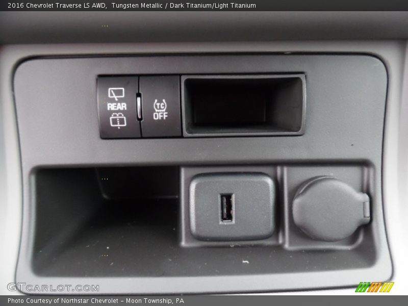 Tungsten Metallic / Dark Titanium/Light Titanium 2016 Chevrolet Traverse LS AWD