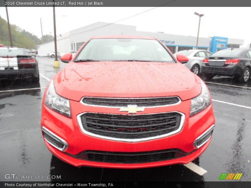 Red Hot / Jet Black 2016 Chevrolet Cruze Limited LT
