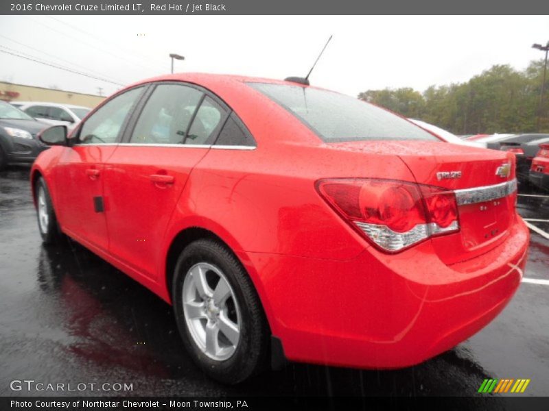 Red Hot / Jet Black 2016 Chevrolet Cruze Limited LT