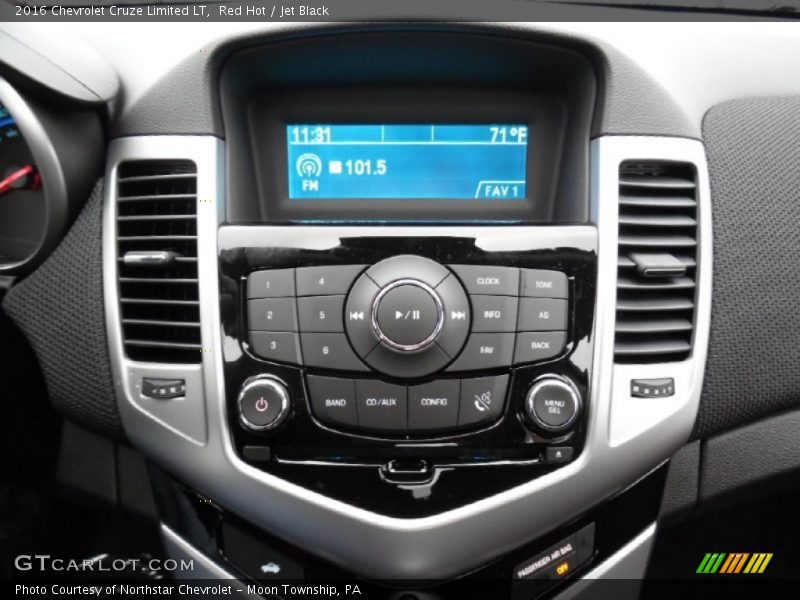 Red Hot / Jet Black 2016 Chevrolet Cruze Limited LT