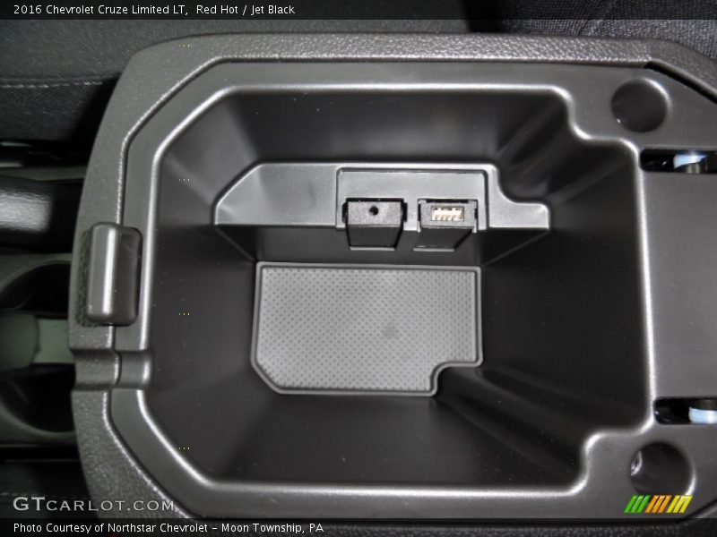 Red Hot / Jet Black 2016 Chevrolet Cruze Limited LT