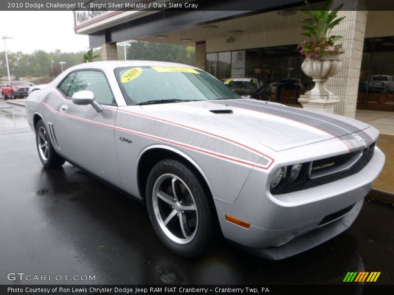Bright Silver Metallic / Dark Slate Gray 2010 Dodge Challenger SE