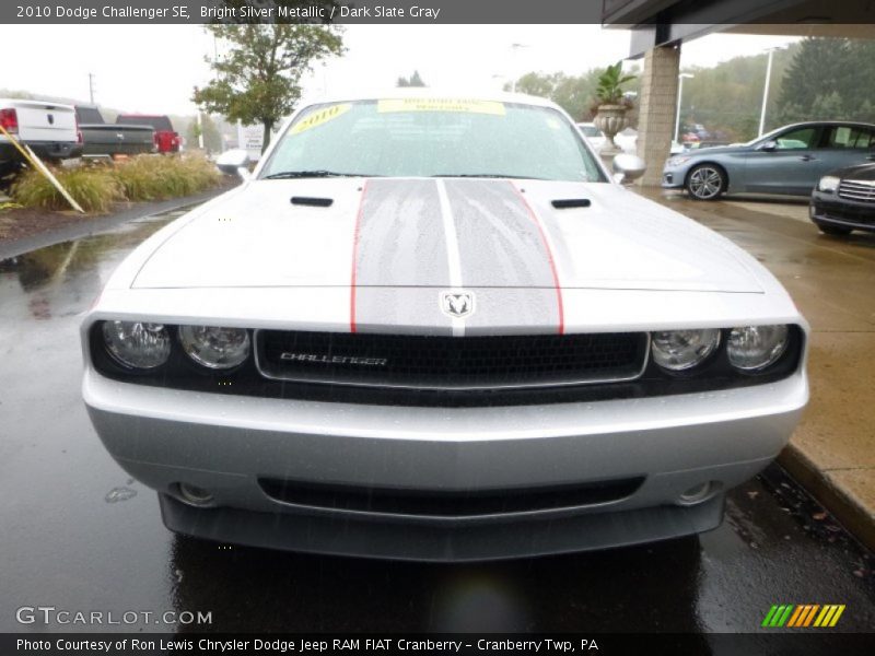 Bright Silver Metallic / Dark Slate Gray 2010 Dodge Challenger SE