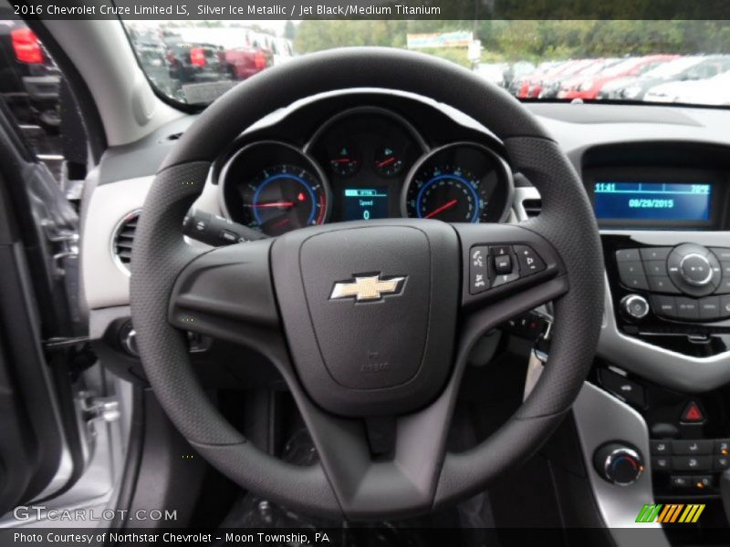 Silver Ice Metallic / Jet Black/Medium Titanium 2016 Chevrolet Cruze Limited LS