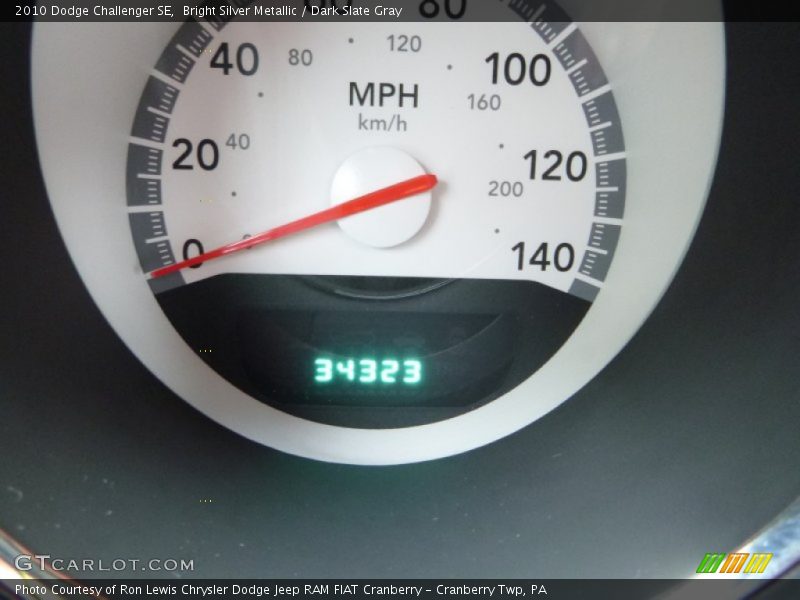 Bright Silver Metallic / Dark Slate Gray 2010 Dodge Challenger SE