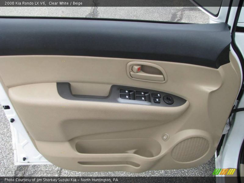 Clear White / Beige 2008 Kia Rondo LX V6