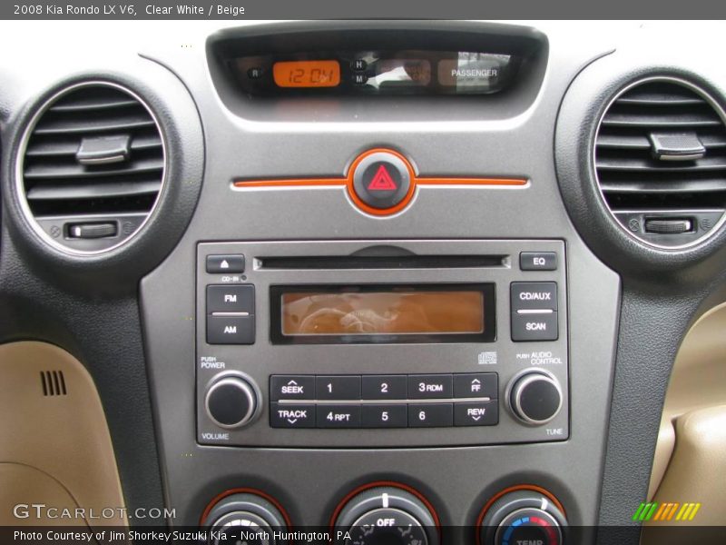 Clear White / Beige 2008 Kia Rondo LX V6