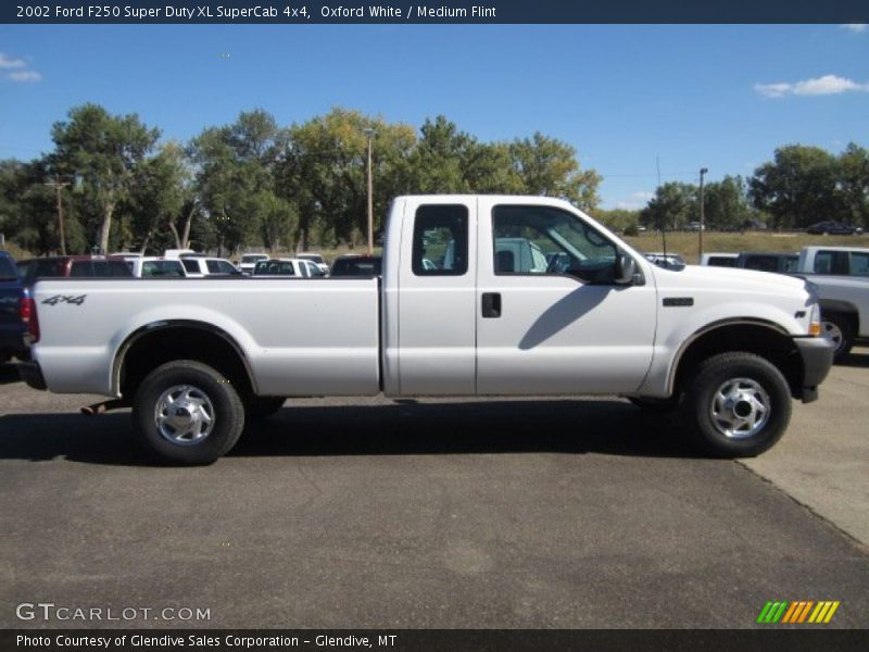 Oxford White / Medium Flint 2002 Ford F250 Super Duty XL SuperCab 4x4