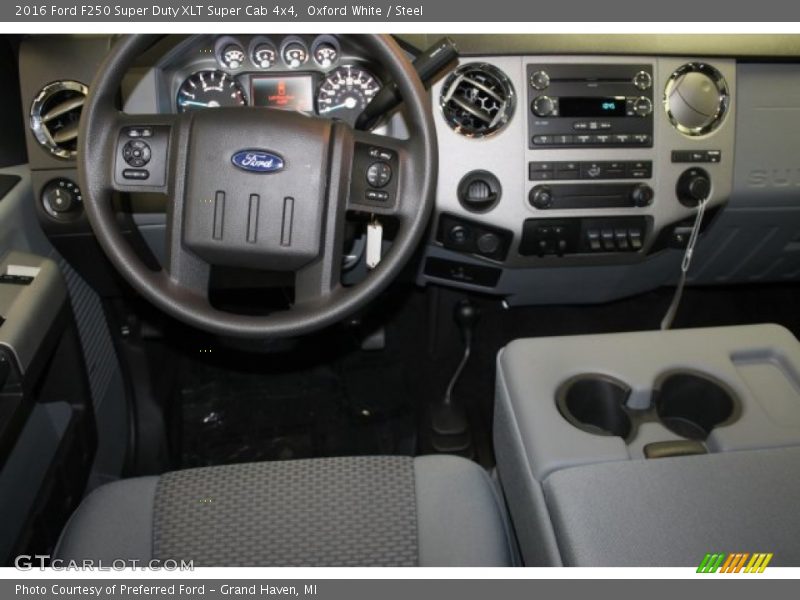 Oxford White / Steel 2016 Ford F250 Super Duty XLT Super Cab 4x4