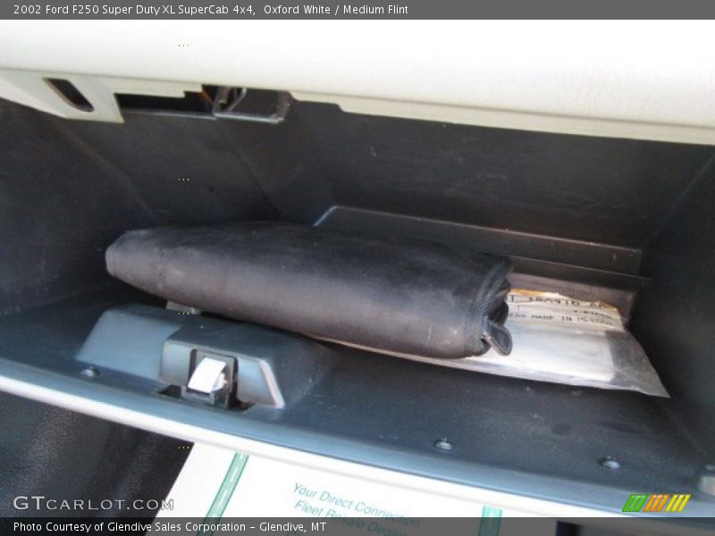 Oxford White / Medium Flint 2002 Ford F250 Super Duty XL SuperCab 4x4
