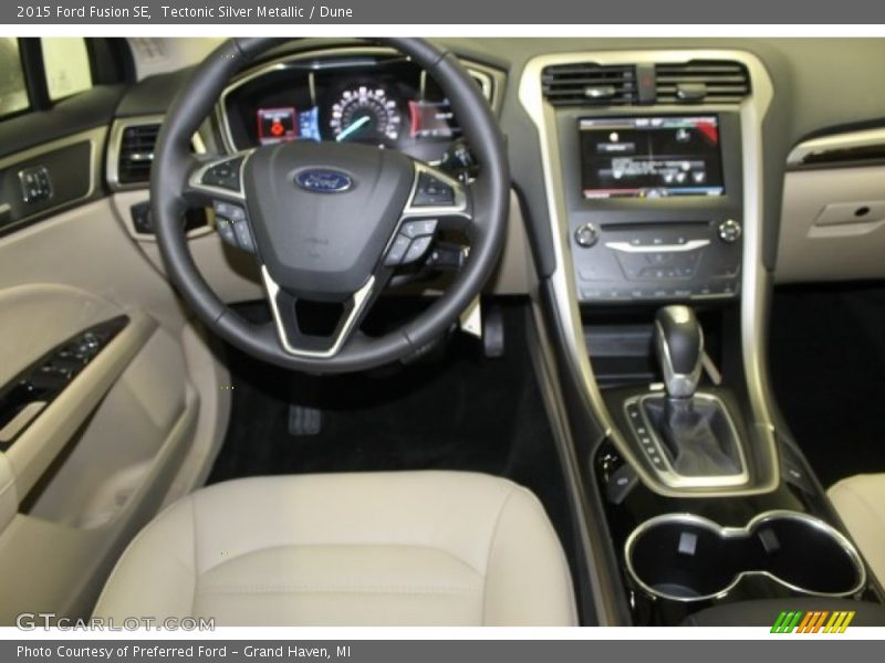 Tectonic Silver Metallic / Dune 2015 Ford Fusion SE