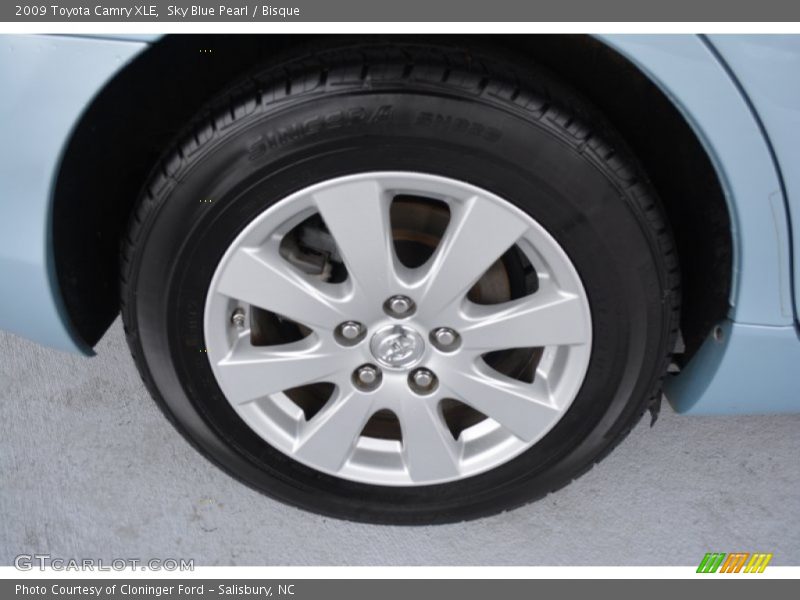 Sky Blue Pearl / Bisque 2009 Toyota Camry XLE