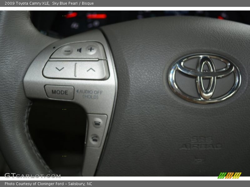 Sky Blue Pearl / Bisque 2009 Toyota Camry XLE