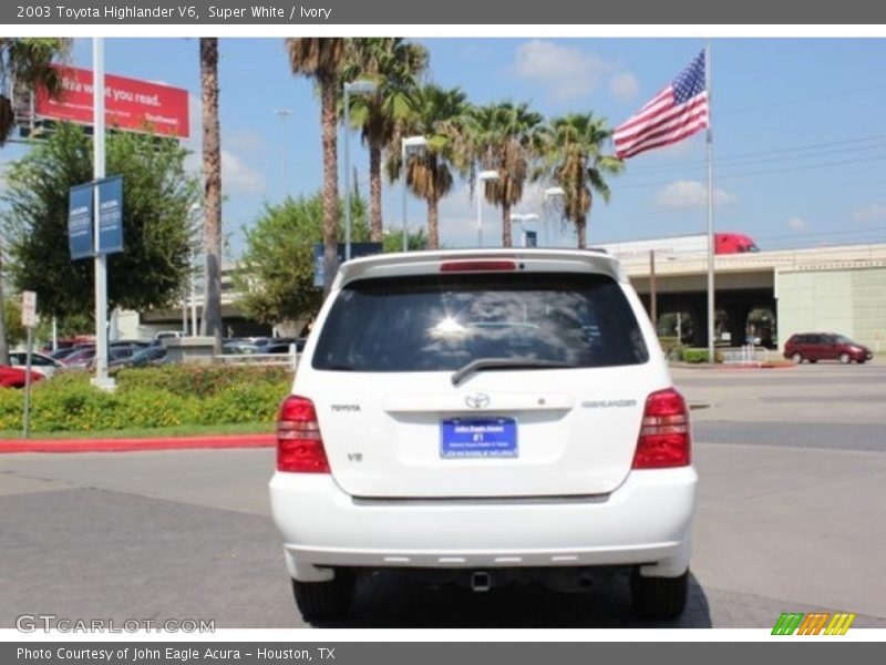 Super White / Ivory 2003 Toyota Highlander V6