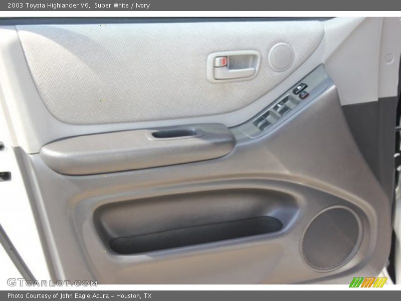 Super White / Ivory 2003 Toyota Highlander V6