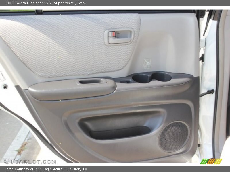 Super White / Ivory 2003 Toyota Highlander V6