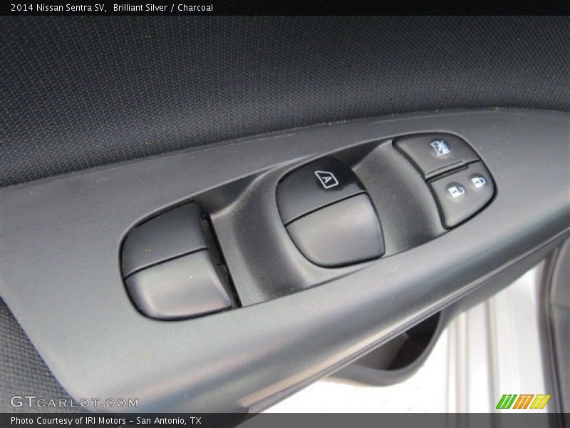 Brilliant Silver / Charcoal 2014 Nissan Sentra SV