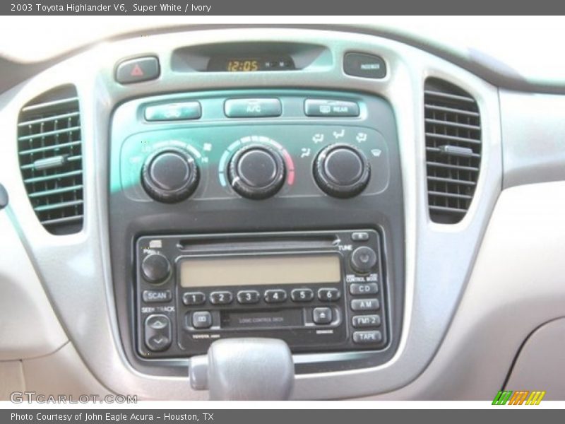 Super White / Ivory 2003 Toyota Highlander V6