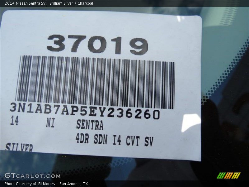 Brilliant Silver / Charcoal 2014 Nissan Sentra SV