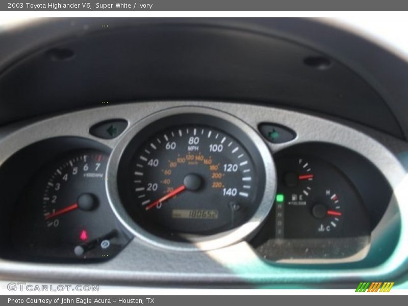 Super White / Ivory 2003 Toyota Highlander V6