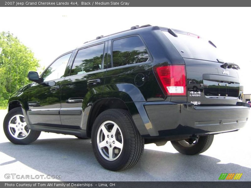 Black / Medium Slate Gray 2007 Jeep Grand Cherokee Laredo 4x4