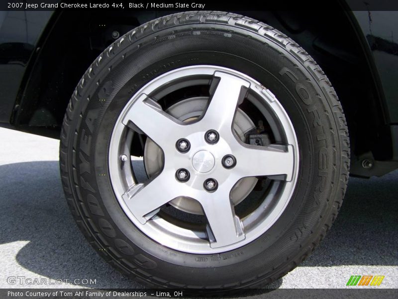 Black / Medium Slate Gray 2007 Jeep Grand Cherokee Laredo 4x4