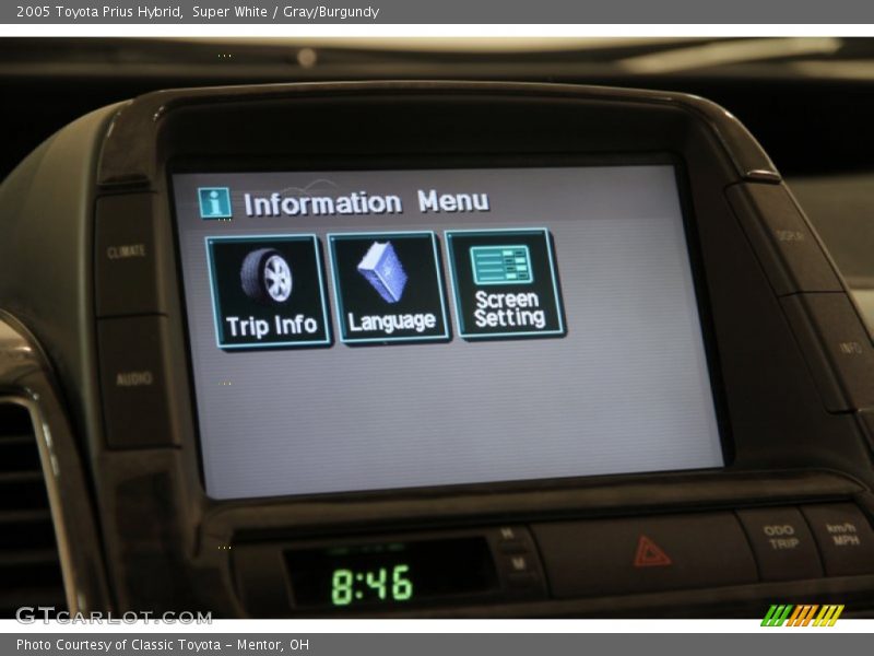 Super White / Gray/Burgundy 2005 Toyota Prius Hybrid