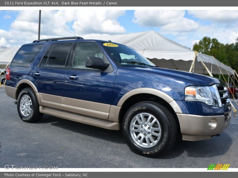 Front 3/4 View of 2011 Expedition XLT 4x4