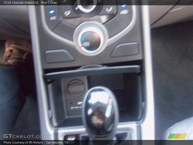 Red / Gray 2016 Hyundai Elantra SE