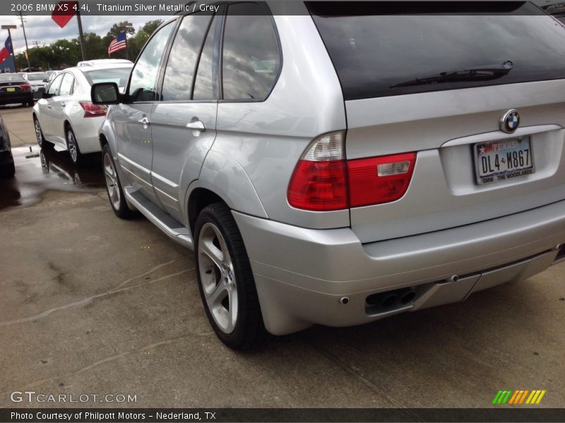Titanium Silver Metallic / Grey 2006 BMW X5 4.4i