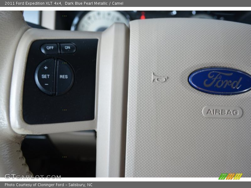 Dark Blue Pearl Metallic / Camel 2011 Ford Expedition XLT 4x4