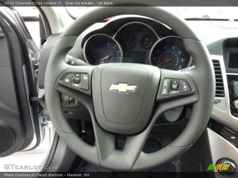 Silver Ice Metallic / Jet Black 2016 Chevrolet Cruze Limited LT