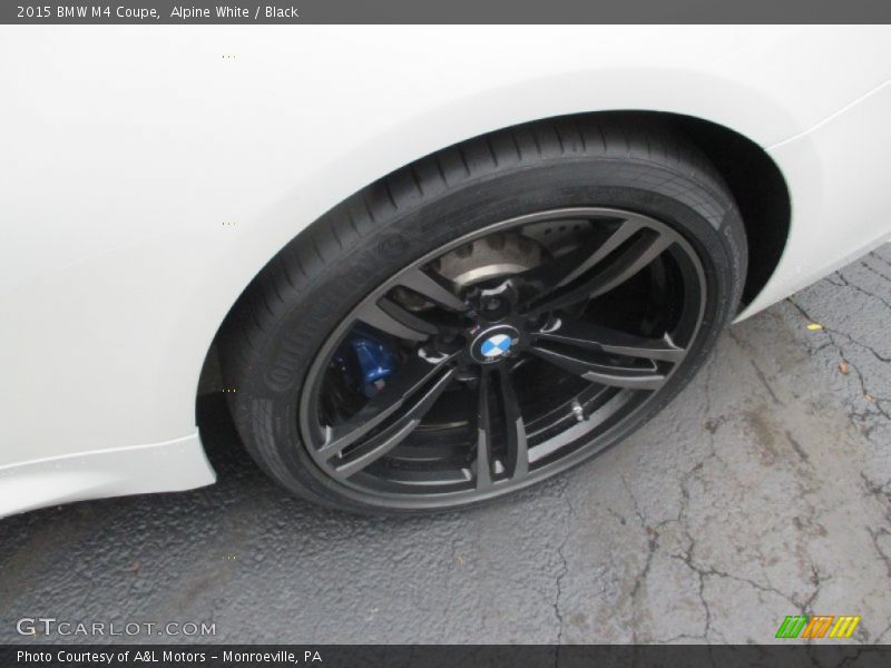 Alpine White / Black 2015 BMW M4 Coupe