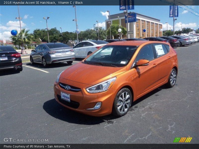 Vitamin C / Black 2016 Hyundai Accent SE Hatchback