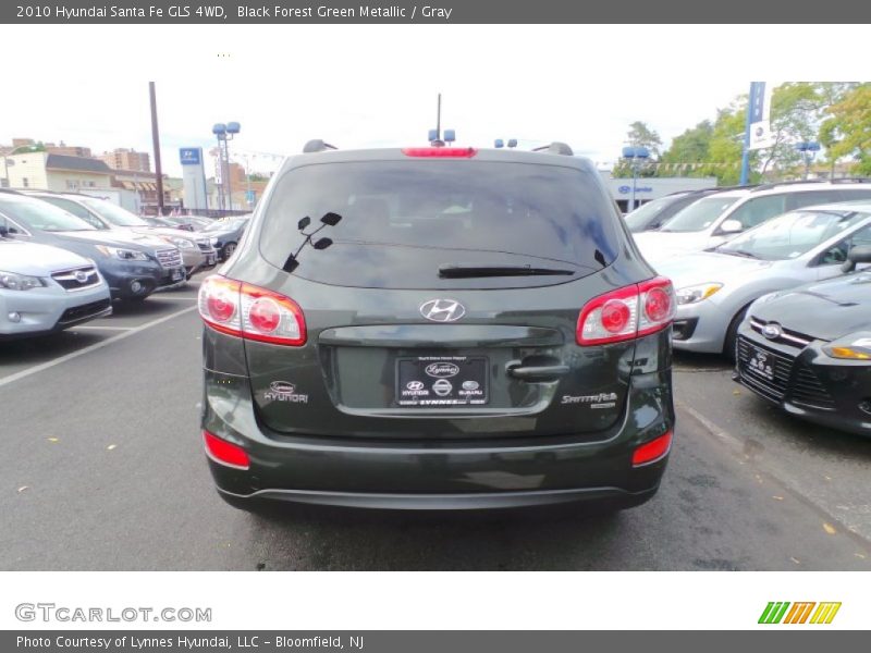 Black Forest Green Metallic / Gray 2010 Hyundai Santa Fe GLS 4WD