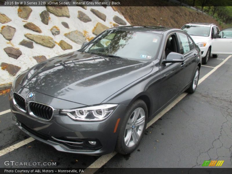 Front 3/4 View of 2016 3 Series 328i xDrive Sedan