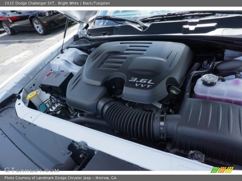 Bright White / Black/Tungsten 2015 Dodge Challenger SXT