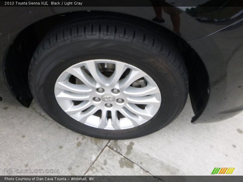Black / Light Gray 2013 Toyota Sienna XLE