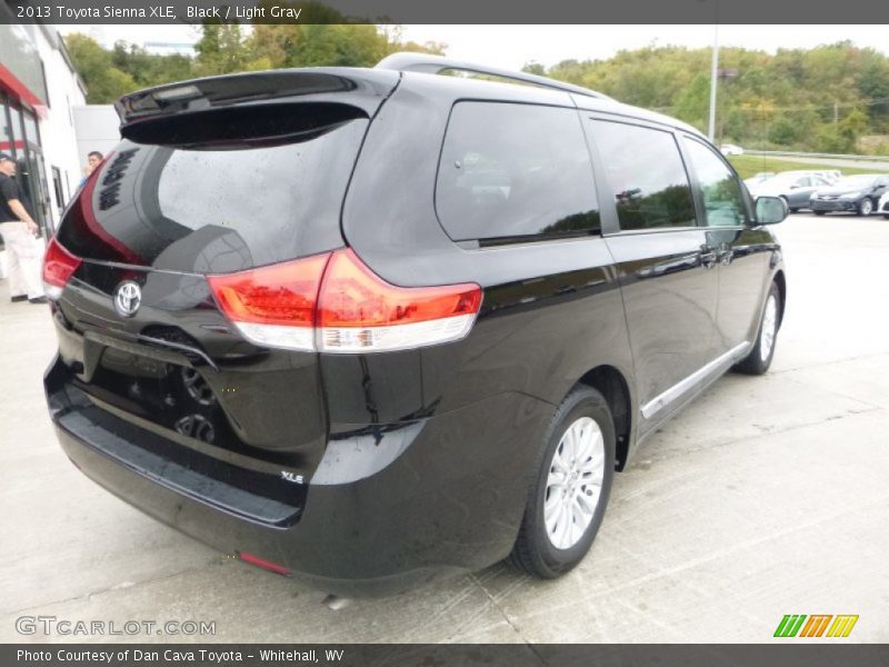Black / Light Gray 2013 Toyota Sienna XLE