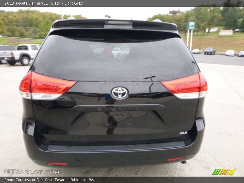 Black / Light Gray 2013 Toyota Sienna XLE