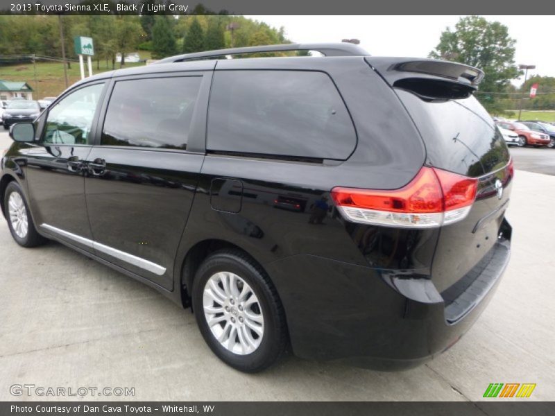 Black / Light Gray 2013 Toyota Sienna XLE