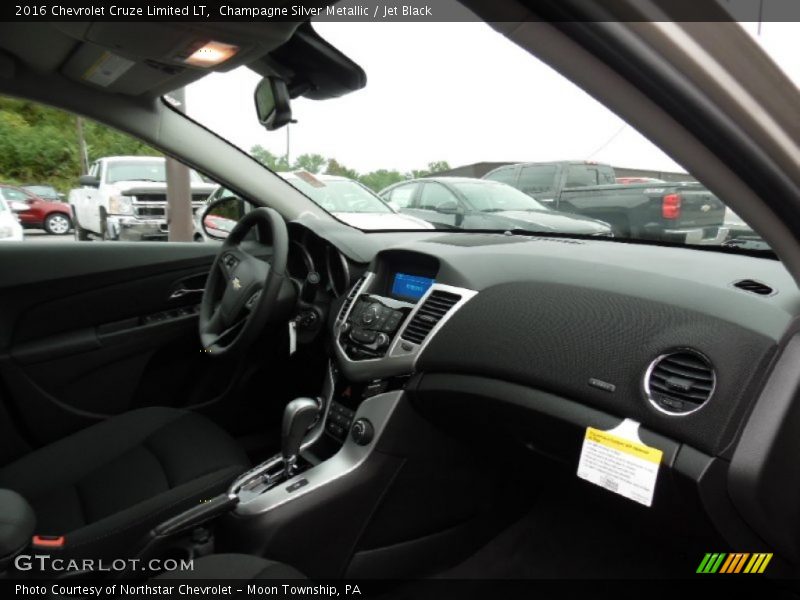 Champagne Silver Metallic / Jet Black 2016 Chevrolet Cruze Limited LT