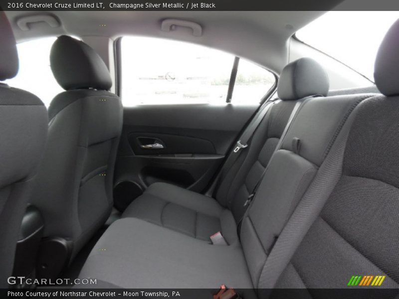 Champagne Silver Metallic / Jet Black 2016 Chevrolet Cruze Limited LT