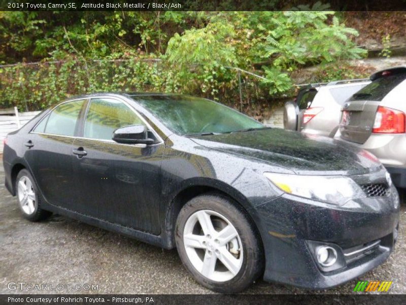 Attitude Black Metallic / Black/Ash 2014 Toyota Camry SE